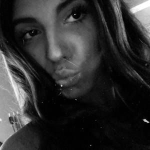 Meet your Posher, Ava